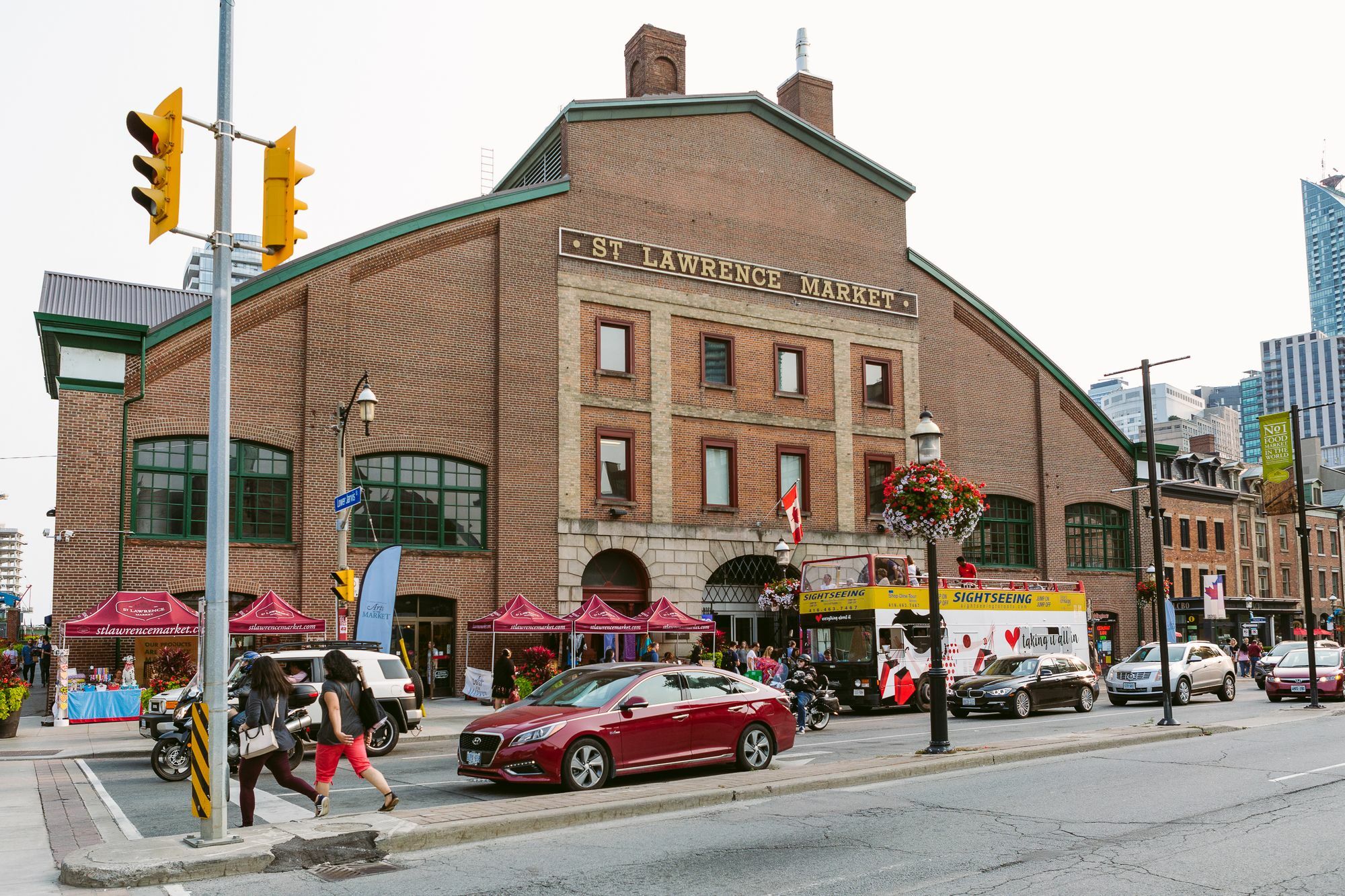 Quickstay - Classic & Trendy Yorkville Condo Toronto Buitenkant foto