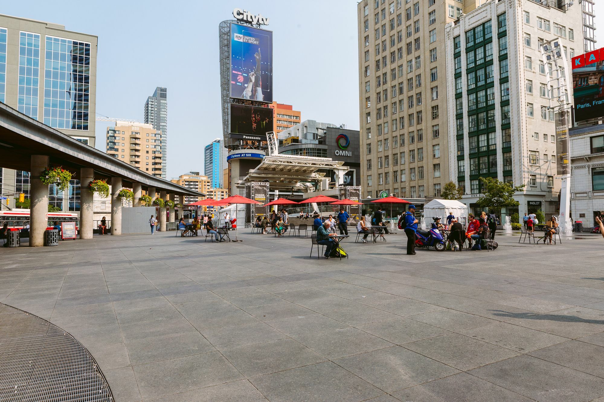 Quickstay - Classic & Trendy Yorkville Condo Toronto Buitenkant foto